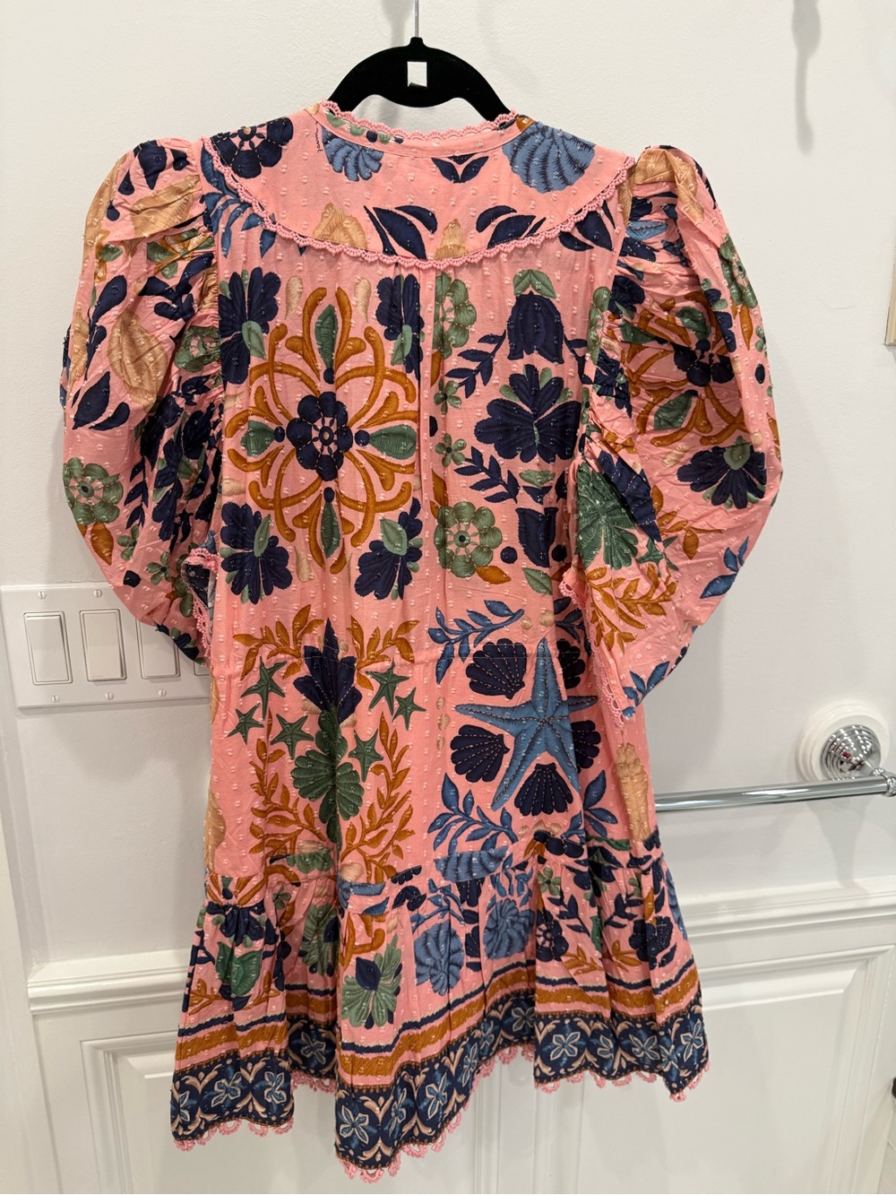 FARM Rio Pink Floral Embroidered Puff-Sleeve Mini Dress - Picture 2 of 4